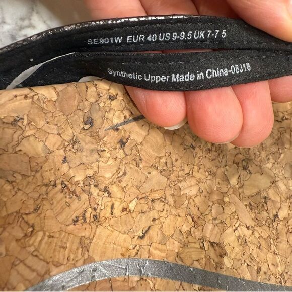 Aetrex Taylor Women's Metallic gunmetal Sandals size 40 9-9.5 - Picture 7 of 8